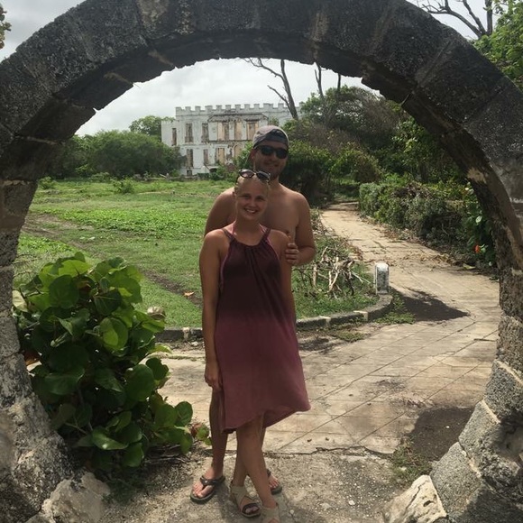 Meet your Poshers - Picture 4 of 6